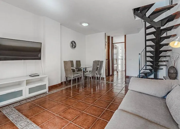 Beautiful Duplex In * Callao Salvaje